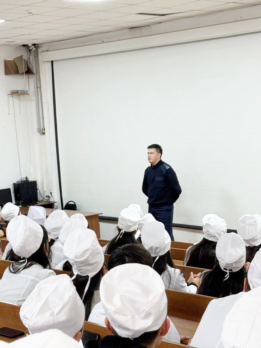 «Начни дисциплину с себя» час честности на тему