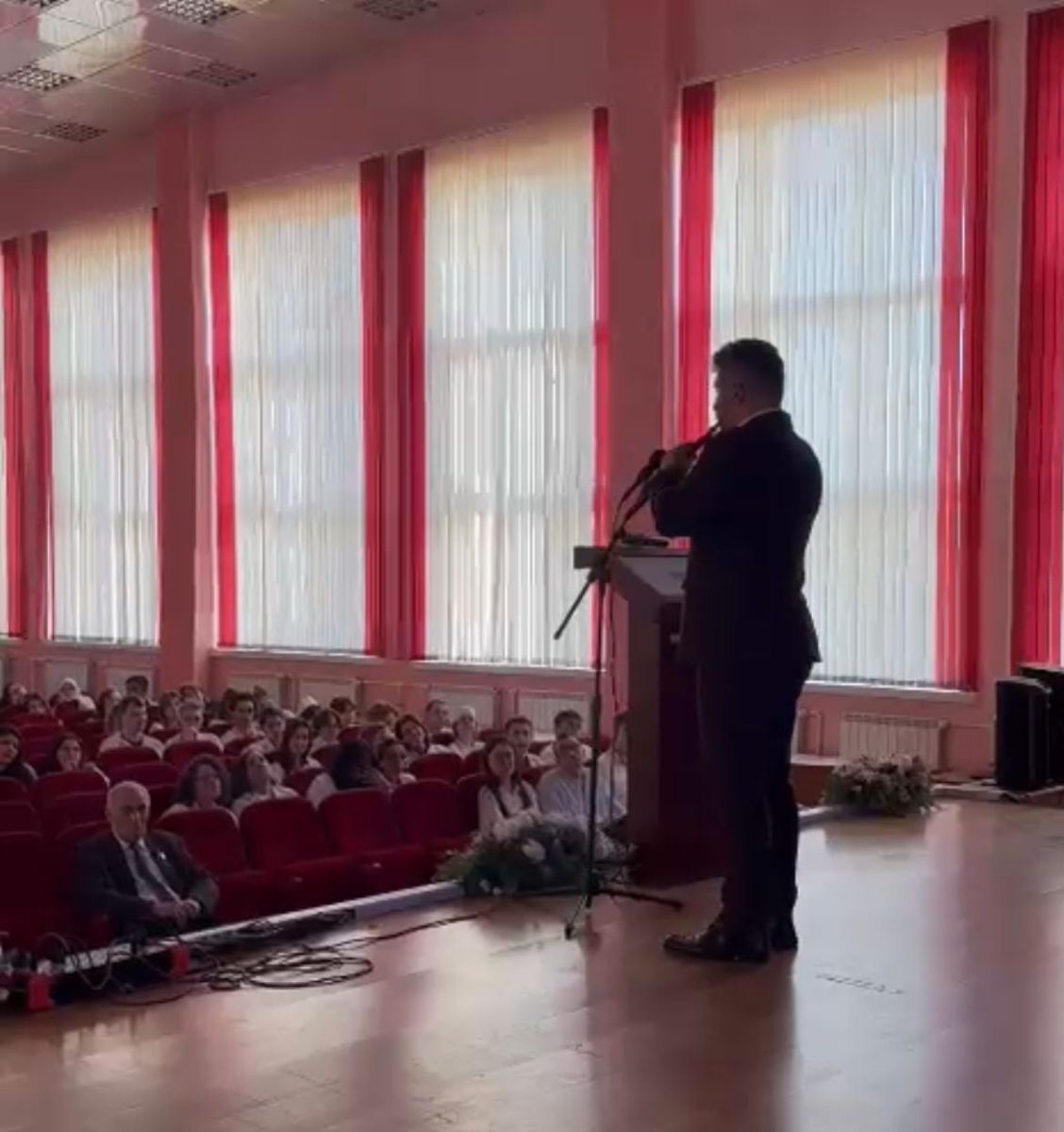 «Анатомия слуха»: постерный доклад кафедры неврологии, психи...