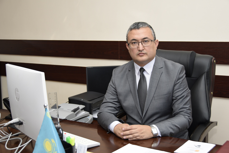 Ғылыми және стратегиялық даму жөніндегі проректор