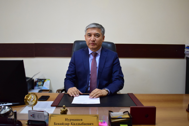 Клиникалық жұмыстар жөніндегі проректор