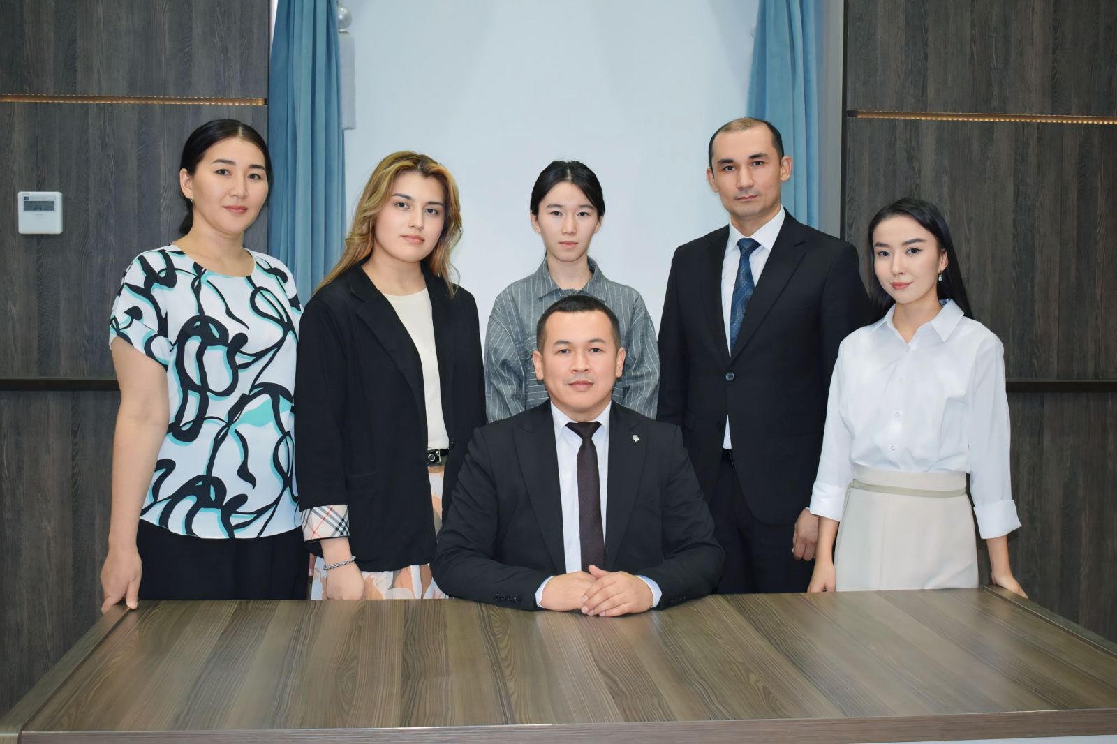 Интернатура және түлектерді жұмысқа орналастыру деканаты
