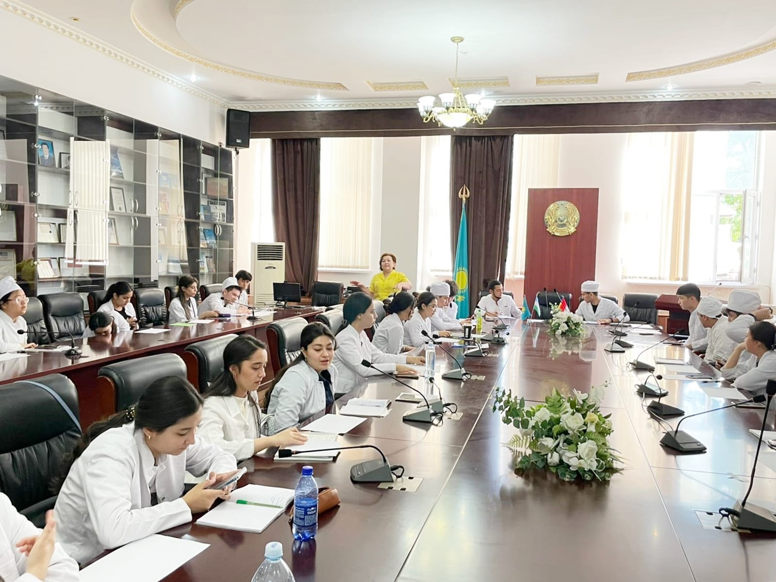 Round table on «National values - the basis of youth educati...