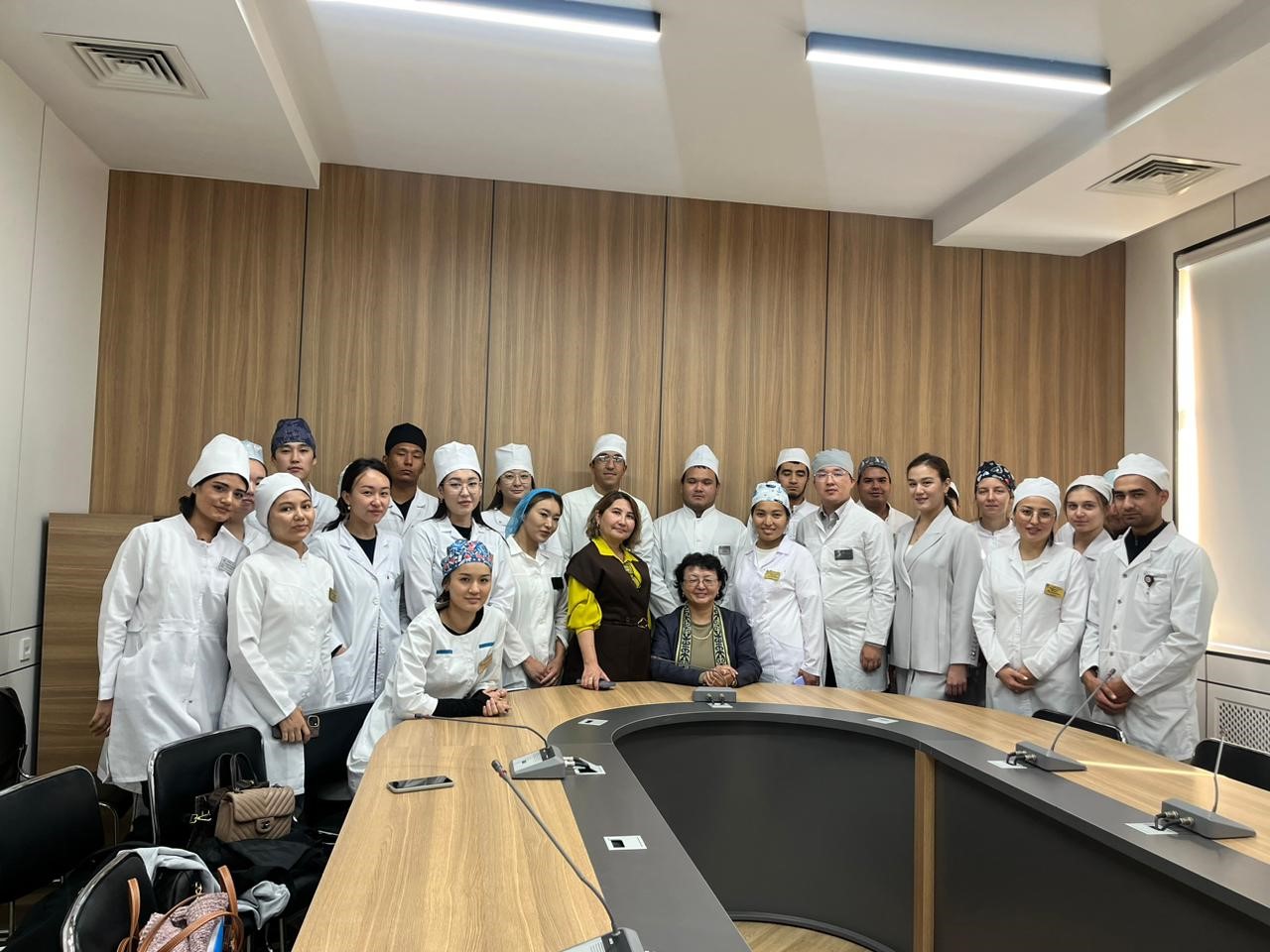 «ГЭРА: диагностика мен емдеудің заманауи тәсілдері» атты тақ...