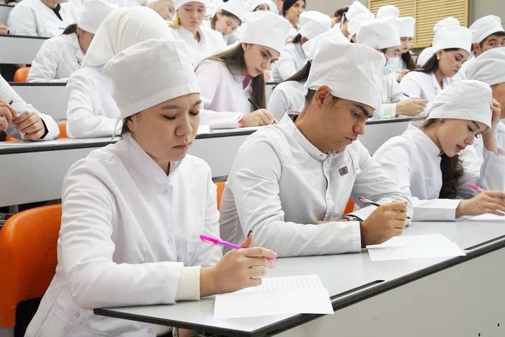 SKMA Students Took Part in a Legal Dictation