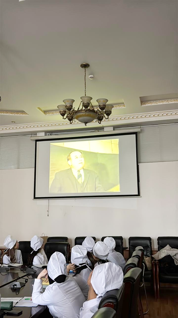 Темірбек Қожакеевтің туғанына 100 жыл толуына орай «дөңгелек...