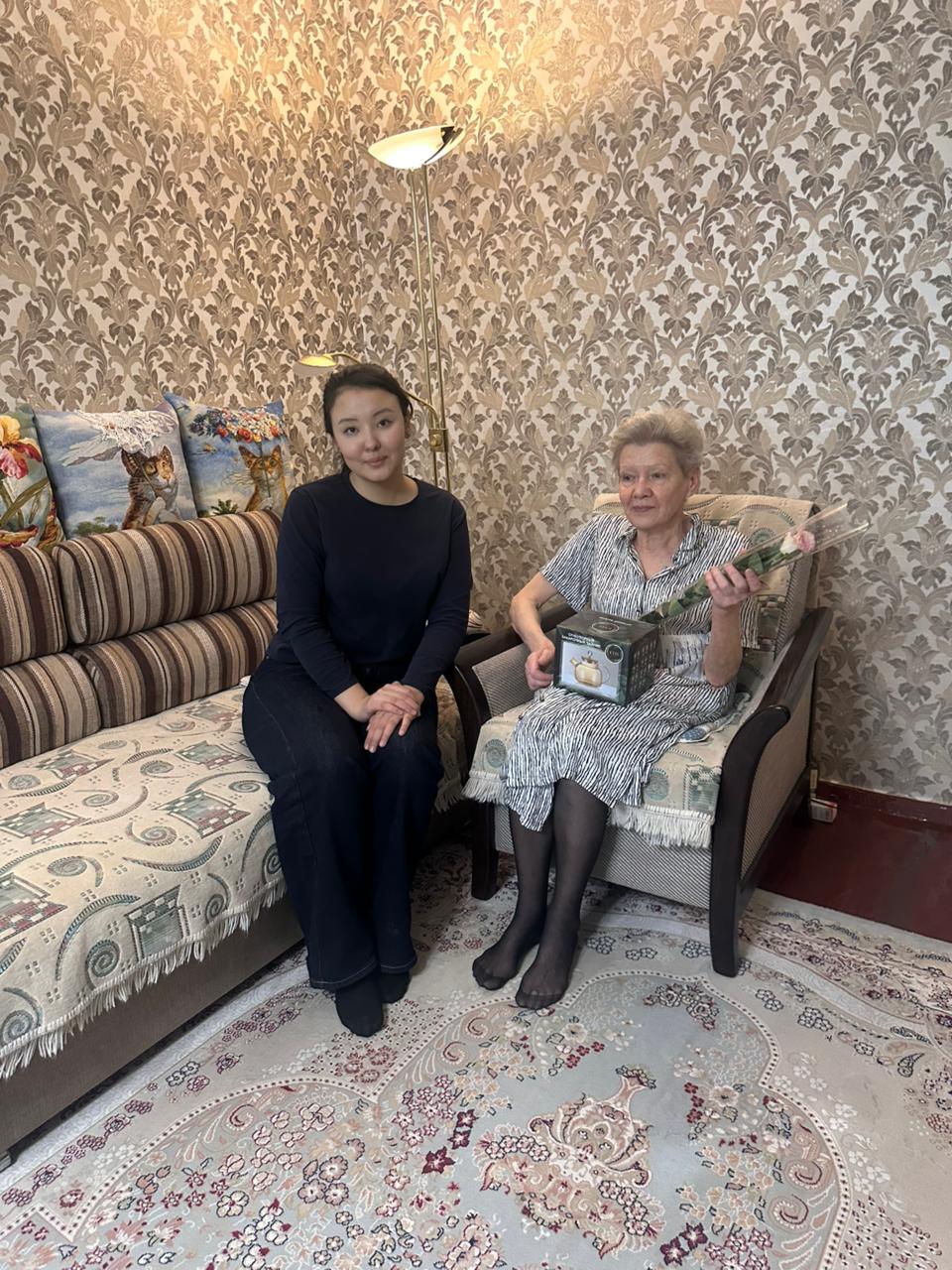 Honoring Mothers — Guidance for the Younger Generation