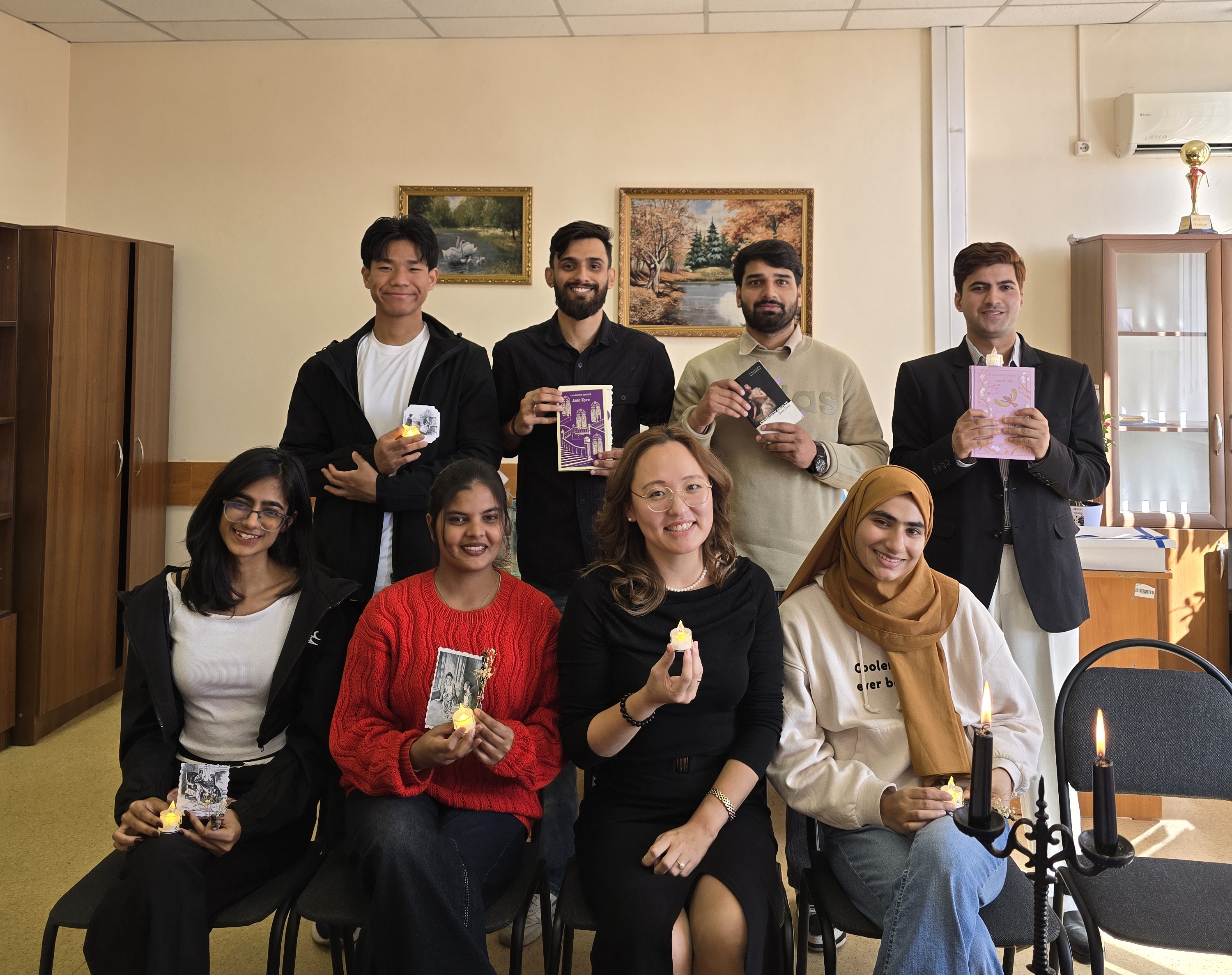 Ағылшын тіліндегі кітап клубының кездесулері өтуде