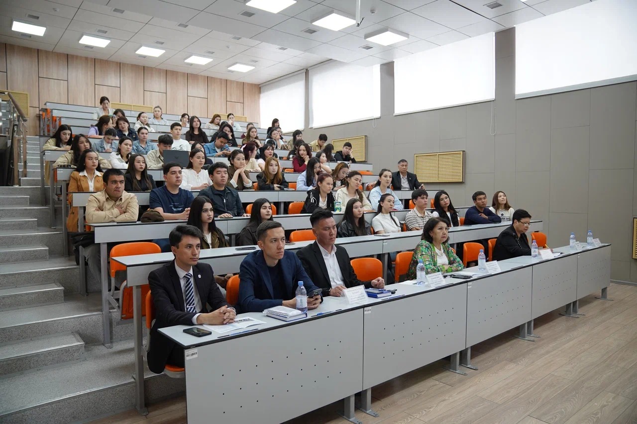 ОҚМА-да фармацевтикалық мамандықтар түлектеріне арналған бос...