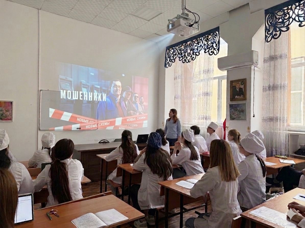 Қазақстан Республикасы Президенті Әкімшілігі Басшысының тапс...