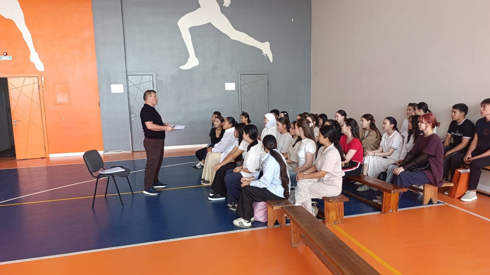 Explanatory sessions were held at the Physical Education Cen...